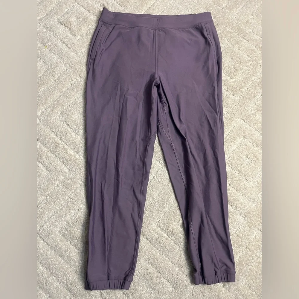 lululemon athletica Lavender Joggers - Picture 4 of 6